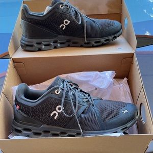 On running cloudstratus EUR 40 - black